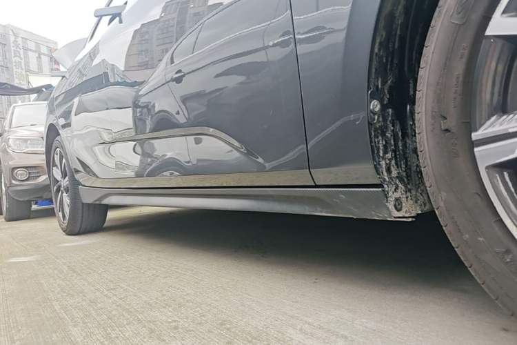 Used CHANGAN Eado 2024 1.5T GDI Automatic Prestige Edition Right Side Sill