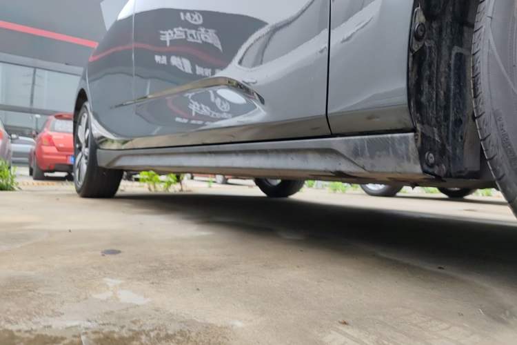 Used CHANGAN Eado 2024 1.5T GDI Automatic Flagship Edition Right Side Sill