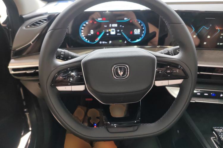 Used CHANGAN Eado 2024 PLUS Blue Whale NE 1.4T GDI DCT High-Energy Edition Steering Wheel