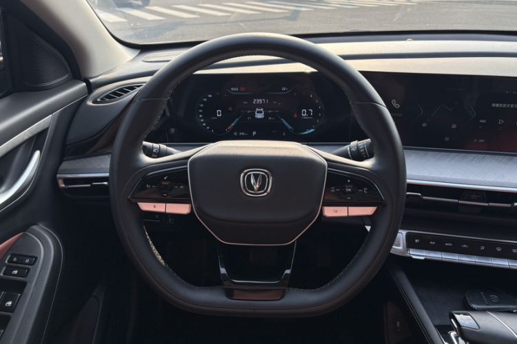 Used CHANGAN Eado 2024 PLUS Blue Whale NE 1.4T GDI DCT High-Energy Edition Steering Wheel