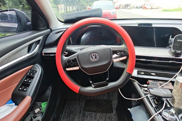 Used CHANGAN Eado 2024 PLUS Blue Whale NE 1.4T GDI DCT High-Energy Edition Steering Wheel
