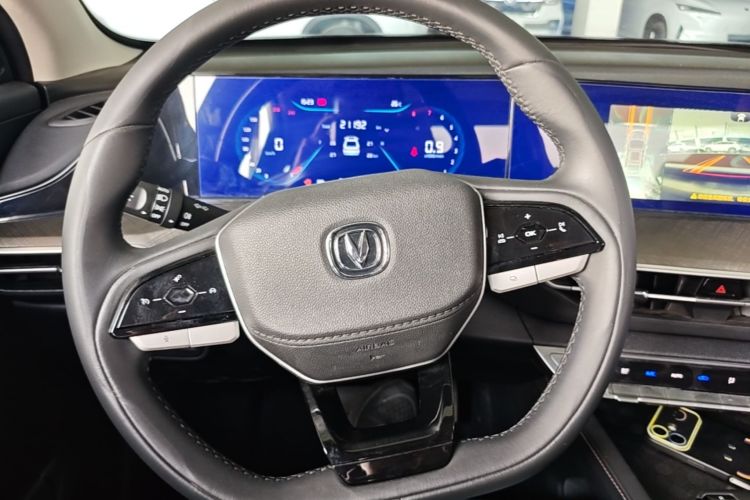 Used CHANGAN Eado 2024 PLUS Blue Whale NE 1.4T GDI DCT High-Energy Edition Steering Wheel