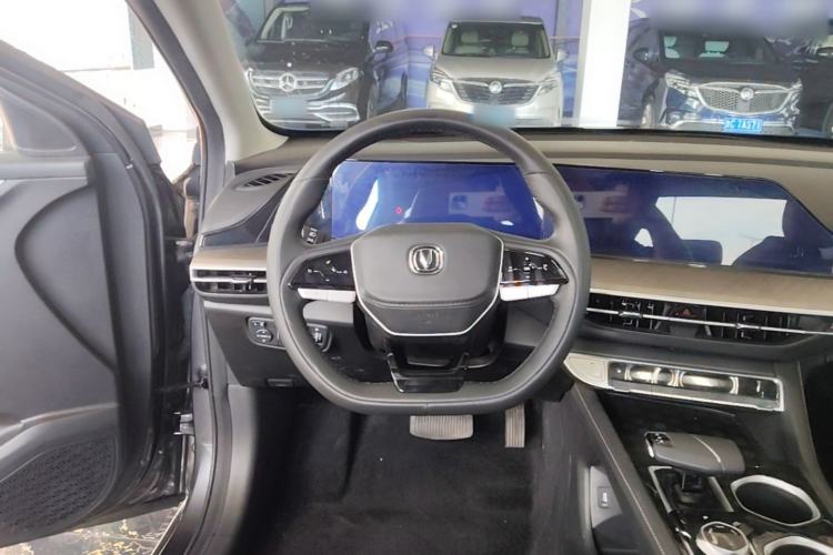 Used CHANGAN Eado 2024 PLUS Blue Whale NE 1.4T GDI DCT High-Energy Edition Steering Wheel