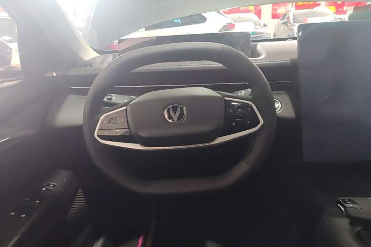 Used CHANGAN Eado 2024 1.5T GDI Automatic Enjoyment Edition Steering Wheel