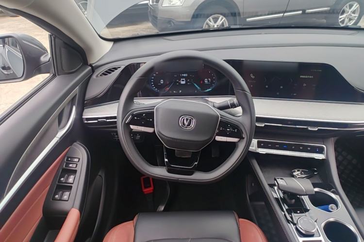 Used CHANGAN Eado 2024 PLUS Blue Whale NE 1.4T GDI DCT High-Energy Edition Steering Wheel
