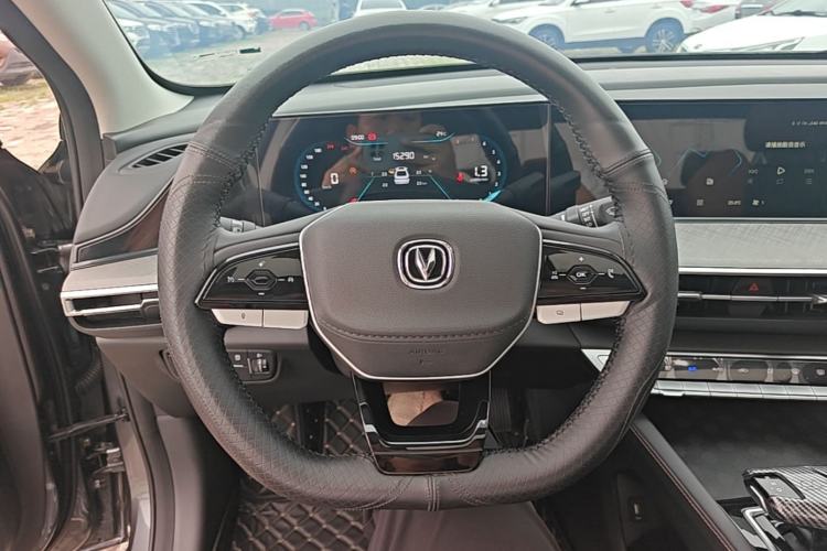 Used CHANGAN Eado 2024 PLUS Blue Whale NE 1.4T GDI DCT High-Energy Edition Steering Wheel