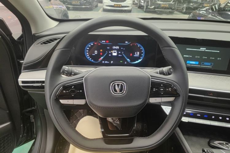 Used CHANGAN Eado 2024 PLUS Blue Whale NE 1.4T GDI DCT High-Energy Edition Steering Wheel