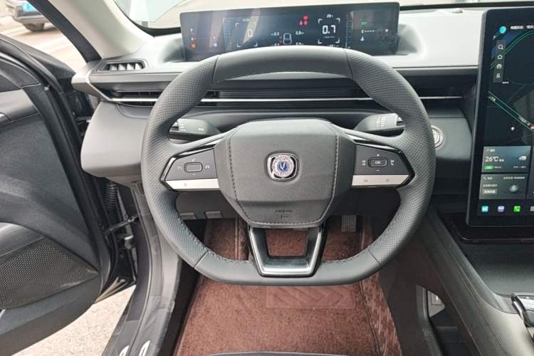 Used CHANGAN Eado 2024 1.5T GDI Automatic Prestige Edition Steering Wheel