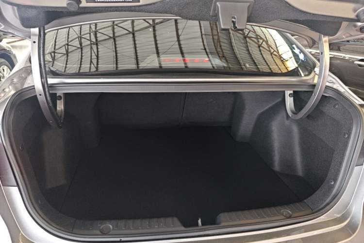 Used CHANGAN Eado 2024 PLUS Blue Whale NE 1.4T GDI DCT High-Energy Edition Trunk