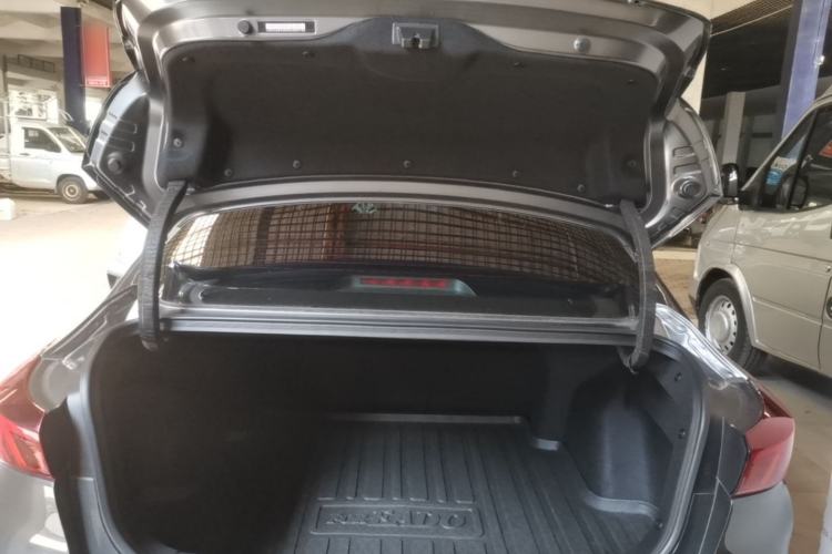 Used CHANGAN Eado 2024 PLUS Blue Whale NE 1.4T GDI DCT High-Energy Edition Trunk