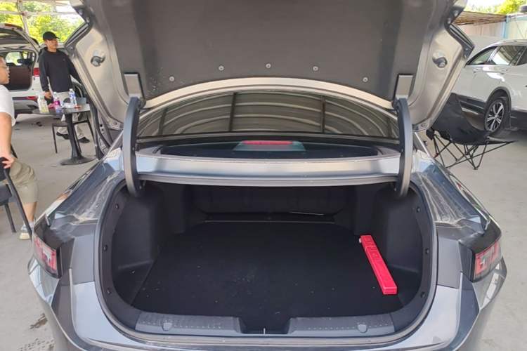Used CHANGAN Eado 2024 1.5T GDI Automatic Flagship Edition Trunk