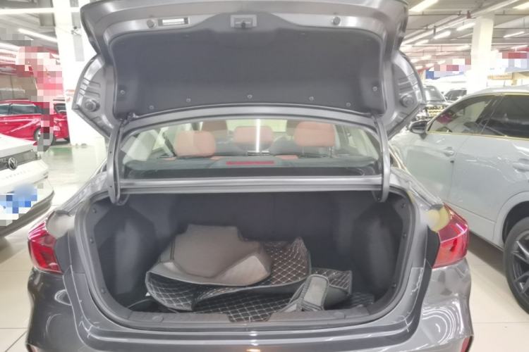 Used CHANGAN Eado 2024 PLUS Blue Whale NE 1.4T GDI DCT High-Energy Edition Trunk
