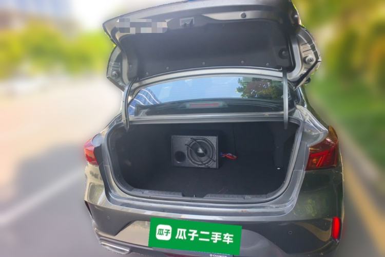 Used CHANGAN Eado 2024 PLUS Blue Whale NE 1.4T GDI DCT High-Energy Edition Trunk