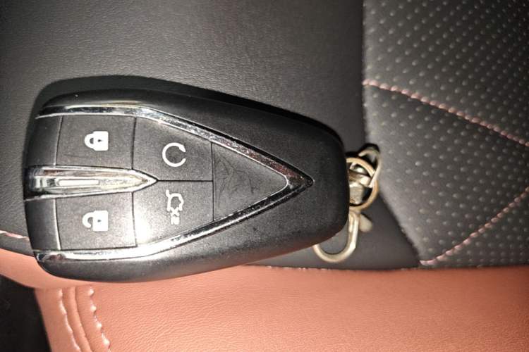 Used CHANGAN Eado 2024 PLUS Blue Whale NE 1.4T GDI DCT High-Energy Edition Vehicle Key