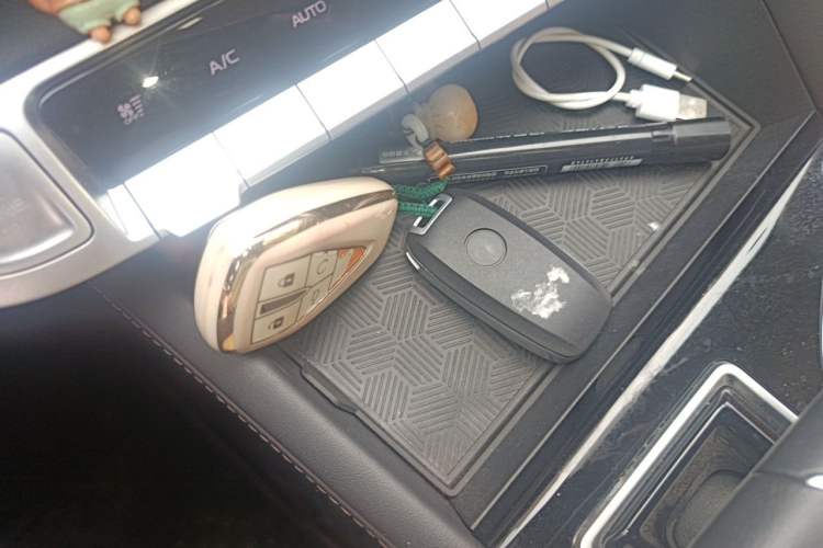 Used CHANGAN Eado 2024 PLUS Blue Whale NE 1.4T GDI DCT High-Energy Edition Vehicle Key