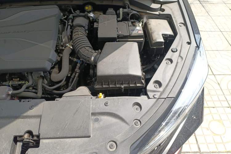 Used CHANGAN Eado 2024 PLUS Blue Whale NE 1.4T GDI DCT High-Energy Edition Engine Bay Left