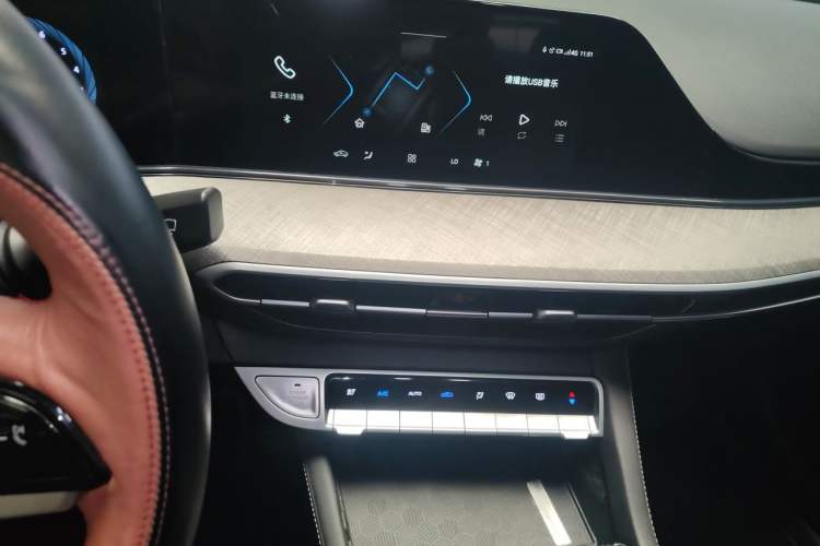 Used CHANGAN Eado 2024 PLUS Blue Whale NE 1.4T GDI DCT High-Energy Edition Audio And AC Panel