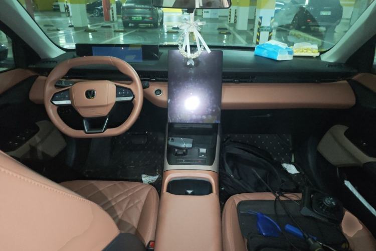 Used CHANGAN Eado 2024 1.5T GDI Automatic Flagship Edition Center Console