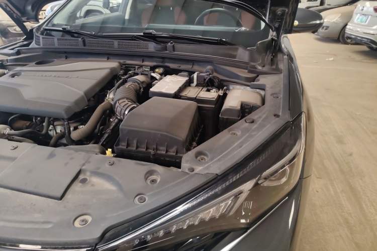 Used CHANGAN Eado 2024 PLUS Blue Whale NE 1.4T GDI DCT High-Energy Edition Engine Bay Left