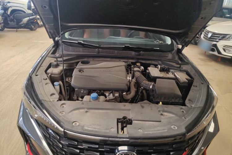 Used CHANGAN Eado 2024 PLUS Blue Whale NE 1.4T GDI DCT High-Energy Edition Engine Bay