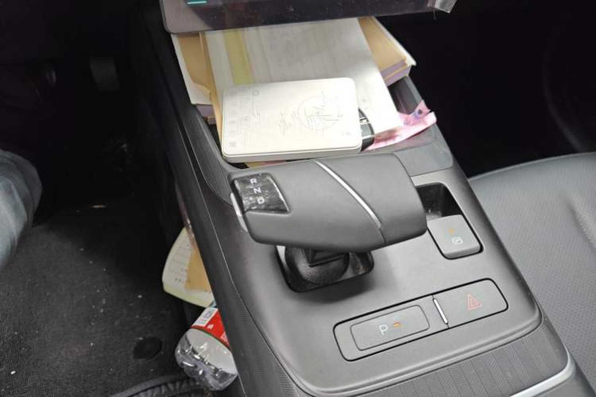 Used CHANGAN Eado 2024 1.5T GDI Automatic Prestige Edition Gear Lever
