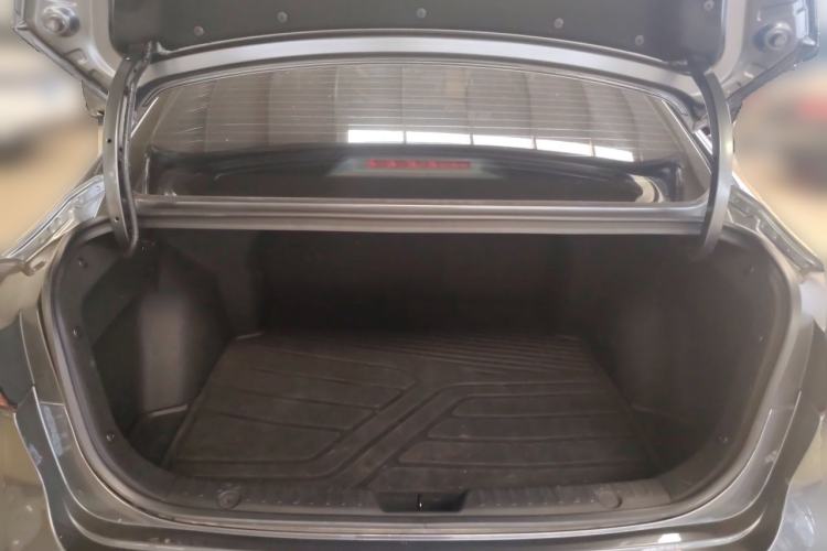 Used CHANGAN Eado 2024 PLUS Blue Whale NE 1.4T GDI DCT High-Energy Edition Trunk