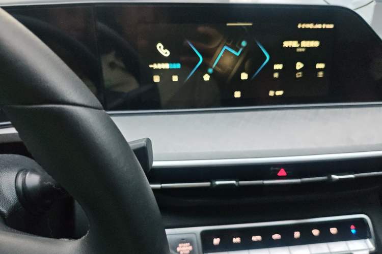 Used CHANGAN Eado 2024 PLUS Blue Whale NE 1.4T GDI DCT High-Energy Edition Audio And AC Panel