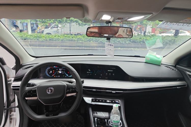 Used CHANGAN Eado 2024 PLUS Blue Whale NE 1.4T GDI DCT High-Energy Edition Center Console