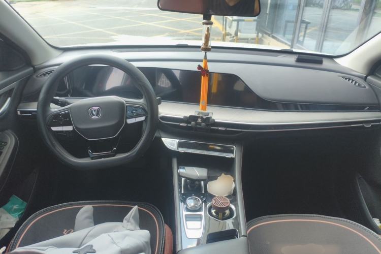 Used CHANGAN Eado 2024 PLUS Blue Whale NE 1.4T GDI DCT High-Energy Edition Center Console