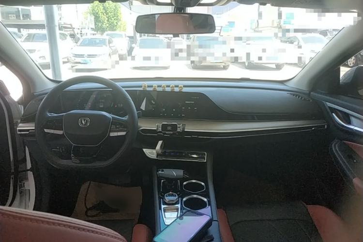 Used CHANGAN Eado 2024 PLUS Blue Whale NE 1.4T GDI DCT High-Energy Edition Center Console