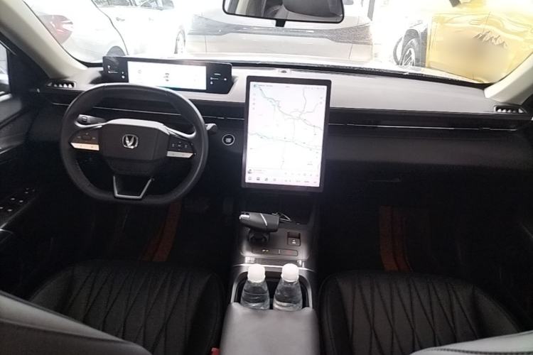 Used CHANGAN Eado 2024 1.5T GDI Automatic Flagship Edition Center Console