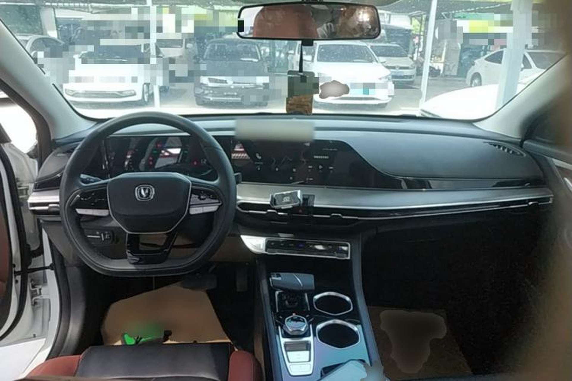 Used CHANGAN Eado 2024 PLUS Blue Whale NE 1.4T GDI DCT High-Energy Edition Center Console