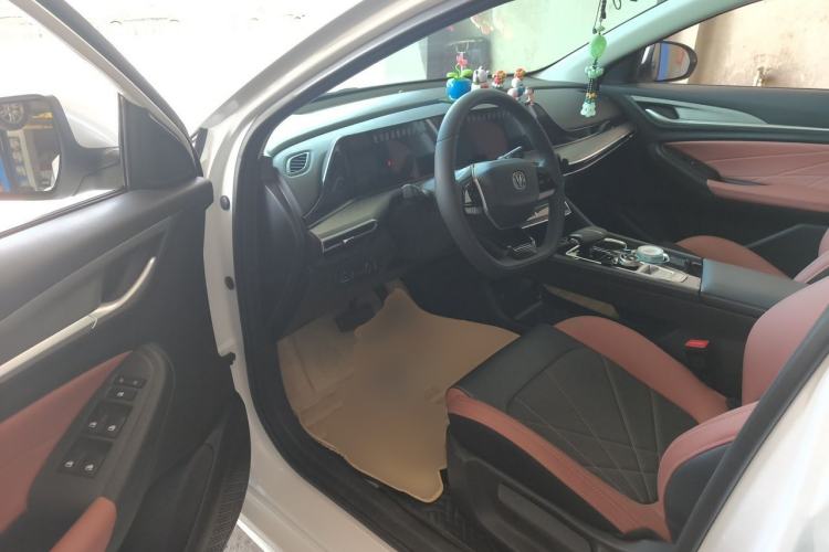 Used CHANGAN Eado 2024 PLUS Blue Whale NE 1.4T GDI DCT High-Energy Edition Driver Seat