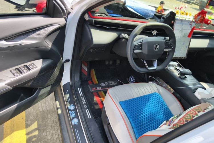 Used CHANGAN Eado 2024 1.5T GDI Automatic Enjoyment Edition Driver Seat