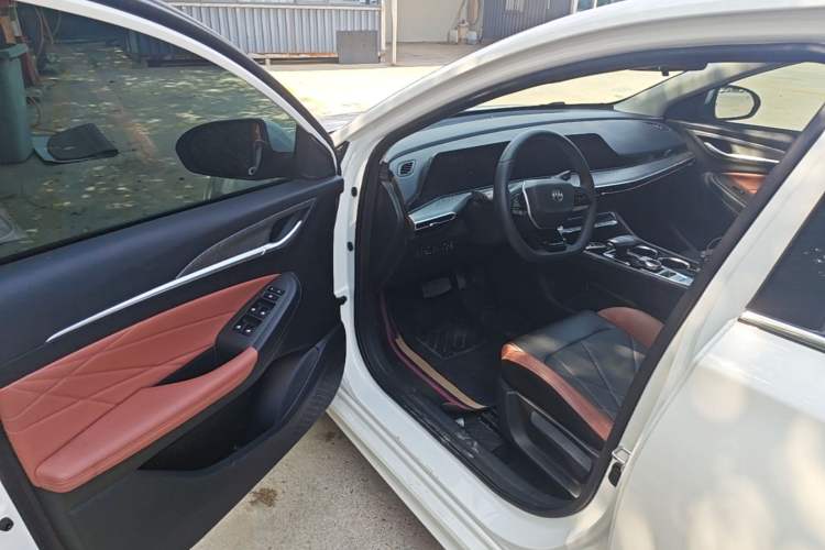 Used CHANGAN Eado 2024 PLUS Blue Whale NE 1.4T GDI DCT High-Energy Edition Driver Seat