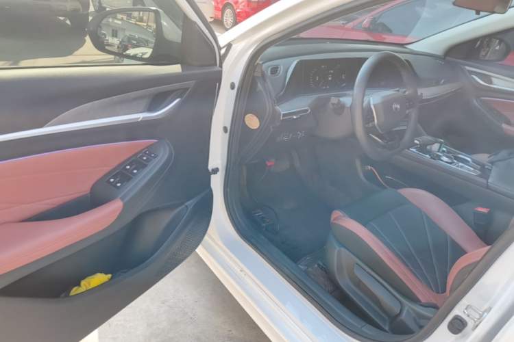 Used CHANGAN Eado 2024 PLUS Blue Whale NE 1.4T GDI DCT High-Energy Edition Driver Seat