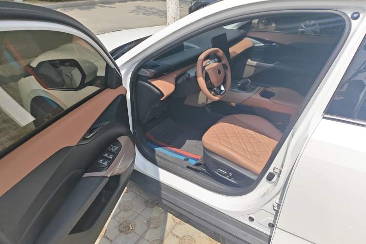 Used CHANGAN Eado 2024 1.5T GDI Automatic Flagship Edition Driver Seat
