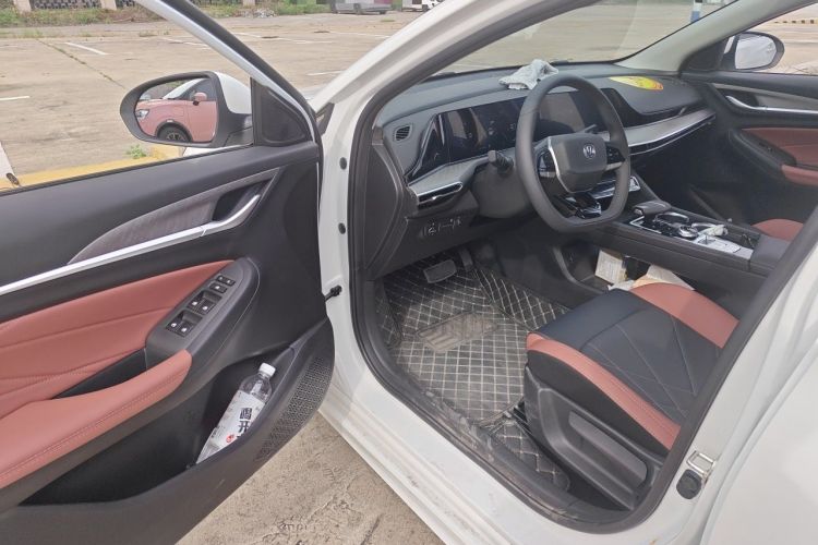 Used CHANGAN Eado 2024 PLUS Blue Whale NE 1.4T GDI DCT High-Energy Edition Driver Seat