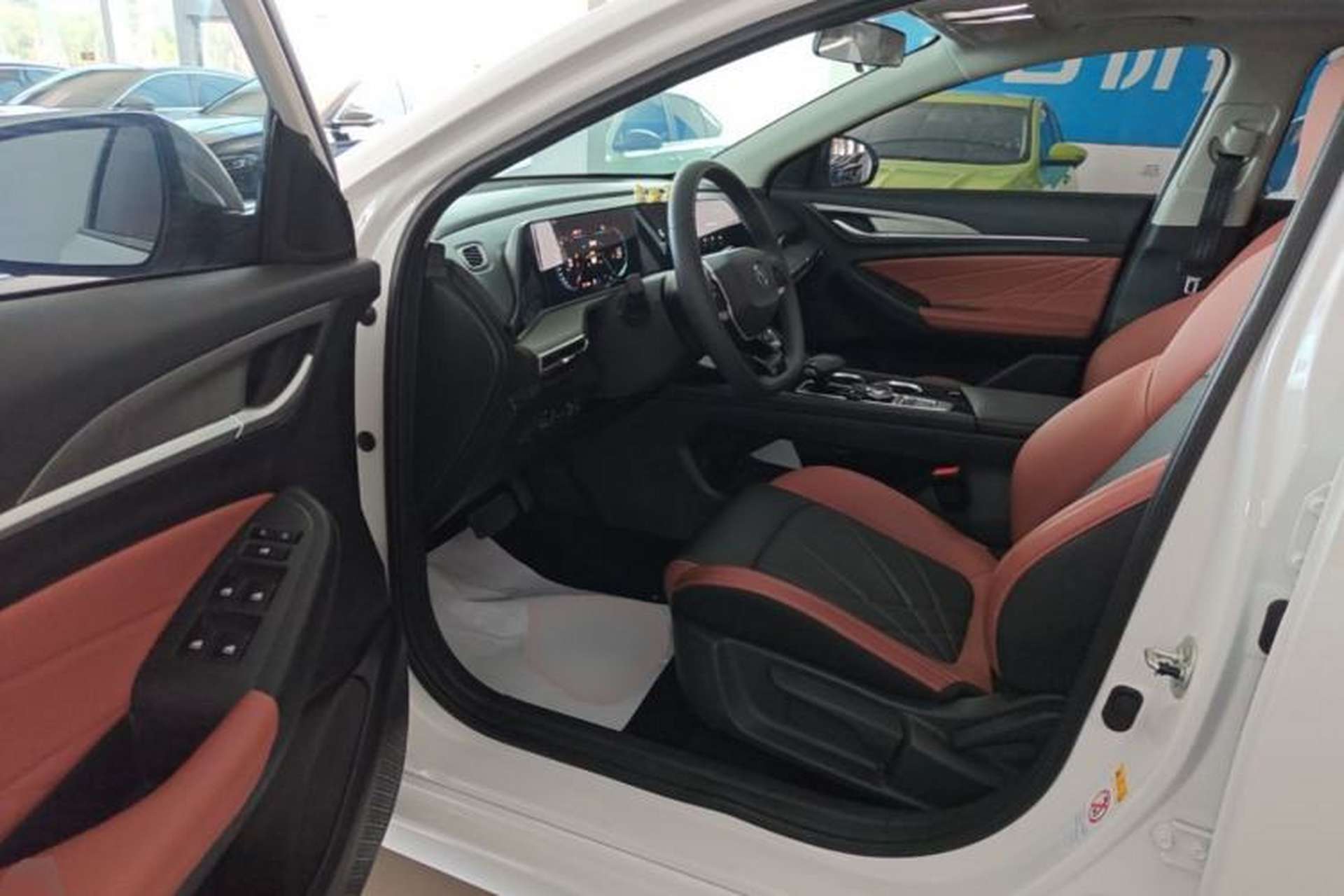 Used CHANGAN Eado 2024 PLUS Blue Whale NE 1.4T GDI DCT High-Energy Edition Driver Seat