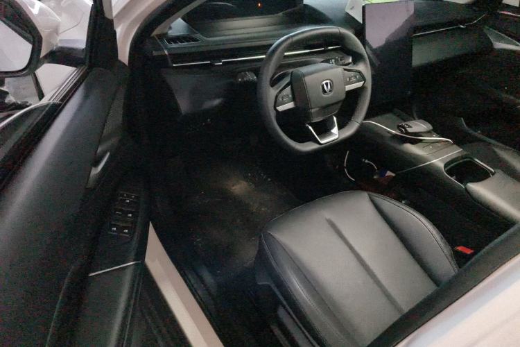Used CHANGAN Eado 2024 1.5T GDI Automatic Prestige Edition Driver Seat
