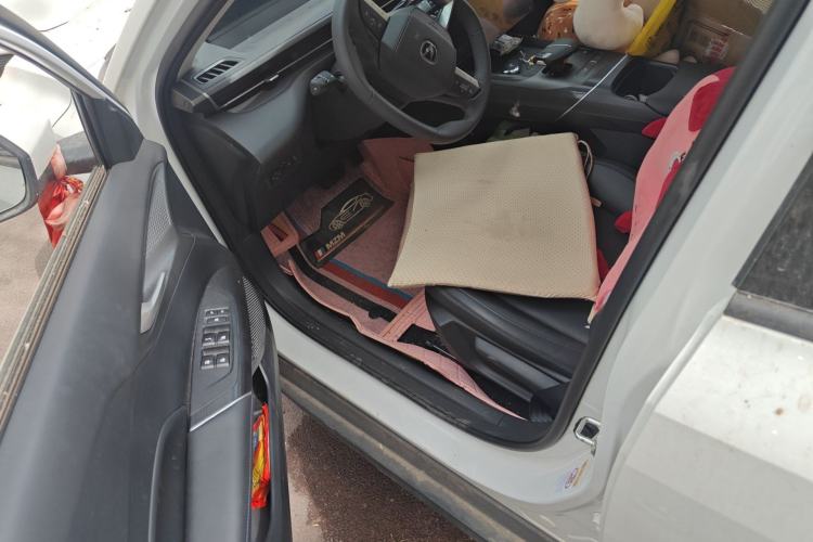 Used CHANGAN Eado 2024 1.5T GDI Automatic Prestige Edition Driver Seat
