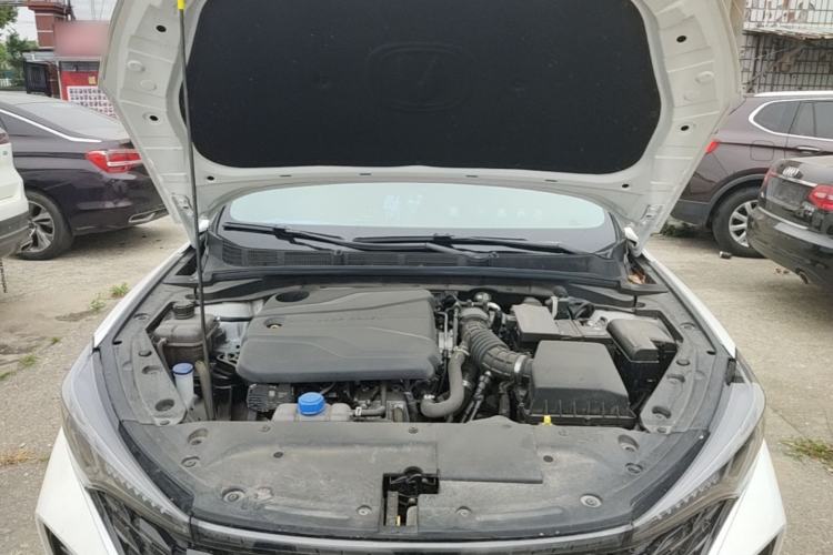 Used CHANGAN Eado 2024 PLUS Blue Whale NE 1.4T GDI DCT High-Energy Edition Engine Bay