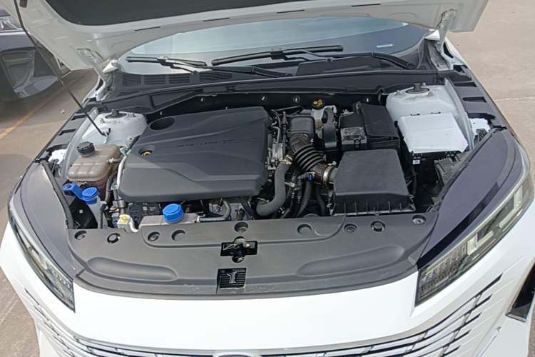 Used CHANGAN Eado 2024 1.5T GDI Automatic Prestige Edition Engine Bay
