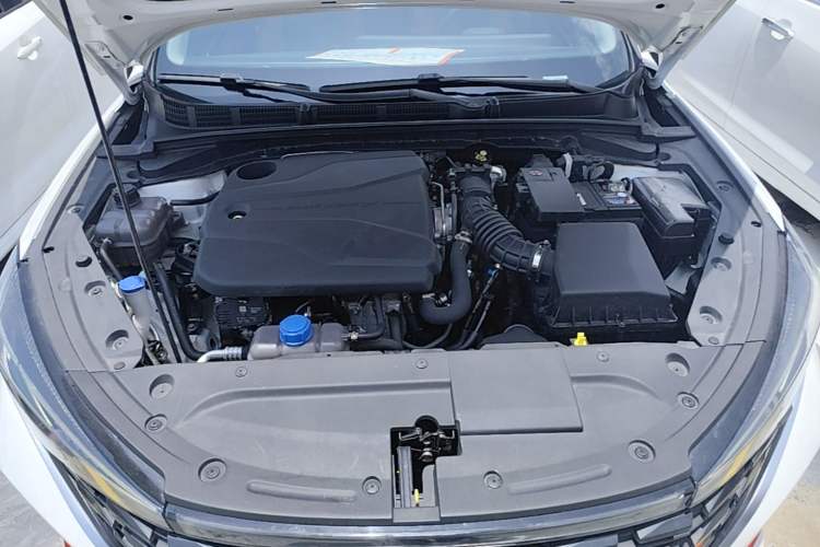 Used CHANGAN Eado 2024 PLUS Blue Whale NE 1.4T GDI DCT High-Energy Edition Engine Bay
