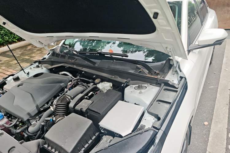 Used CHANGAN Eado 2024 1.5T GDI Automatic Flagship Edition Engine Bay Left