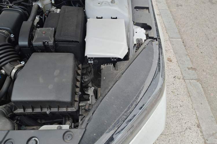 Used CHANGAN Eado 2024 1.5T GDI Automatic Prestige Edition Engine Bay Left