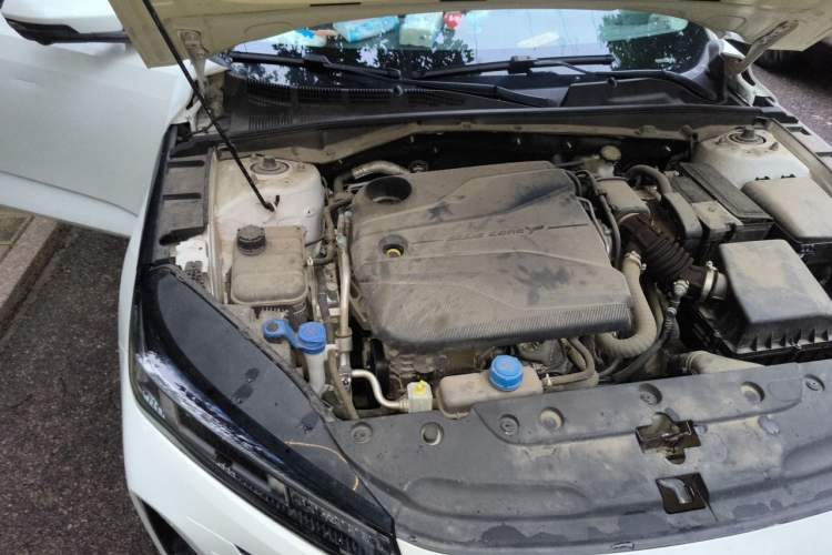 Used CHANGAN Eado 2024 1.5T GDI Automatic Prestige Edition Engine Bay Right