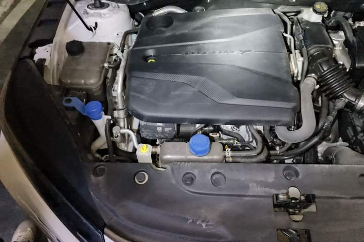 Used CHANGAN Eado 2024 1.5T GDI Automatic Prestige Edition Engine Bay Right