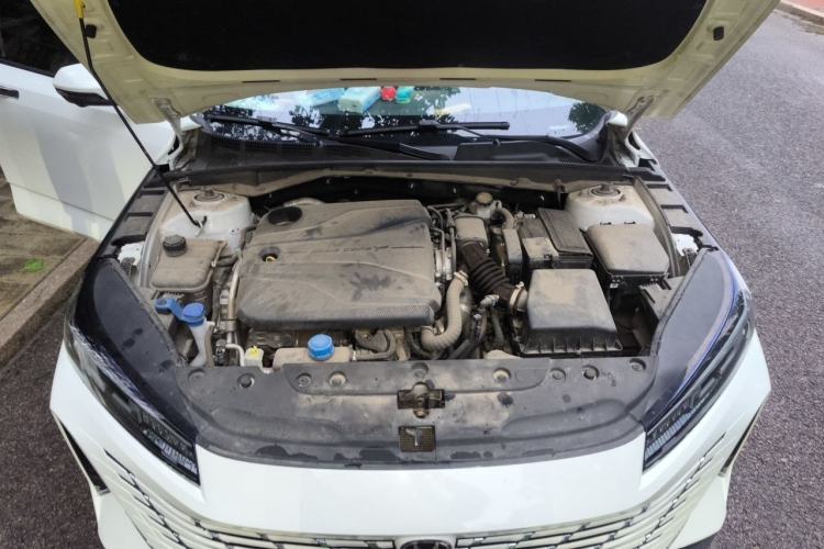 Used CHANGAN Eado 2024 1.5T GDI Automatic Prestige Edition Engine Bay