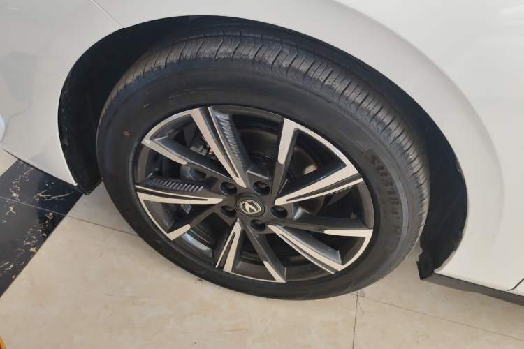 Used CHANGAN Eado 2024 1.5T GDI Automatic Prestige Edition Exterior 4
